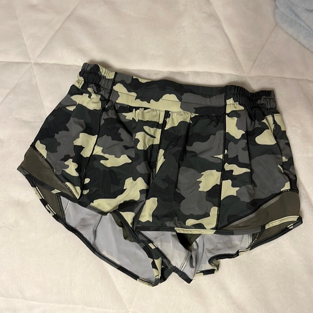 Size 8 hotty hot shorts